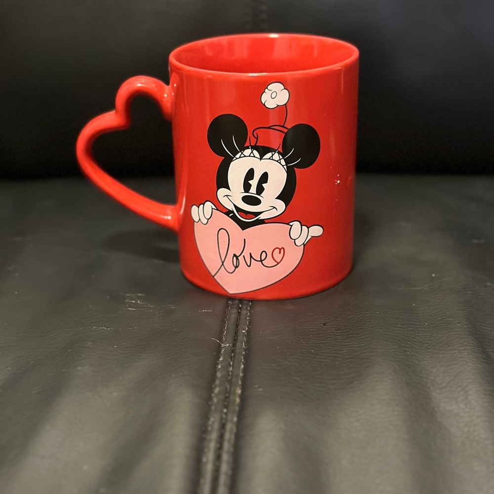 Original Red Minnie Mouse Mug with Heart Handle - Great Condition